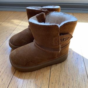 CHESTNUT UNISEX TODDLER UGGS USA SIZE 4/5 WORN 1x